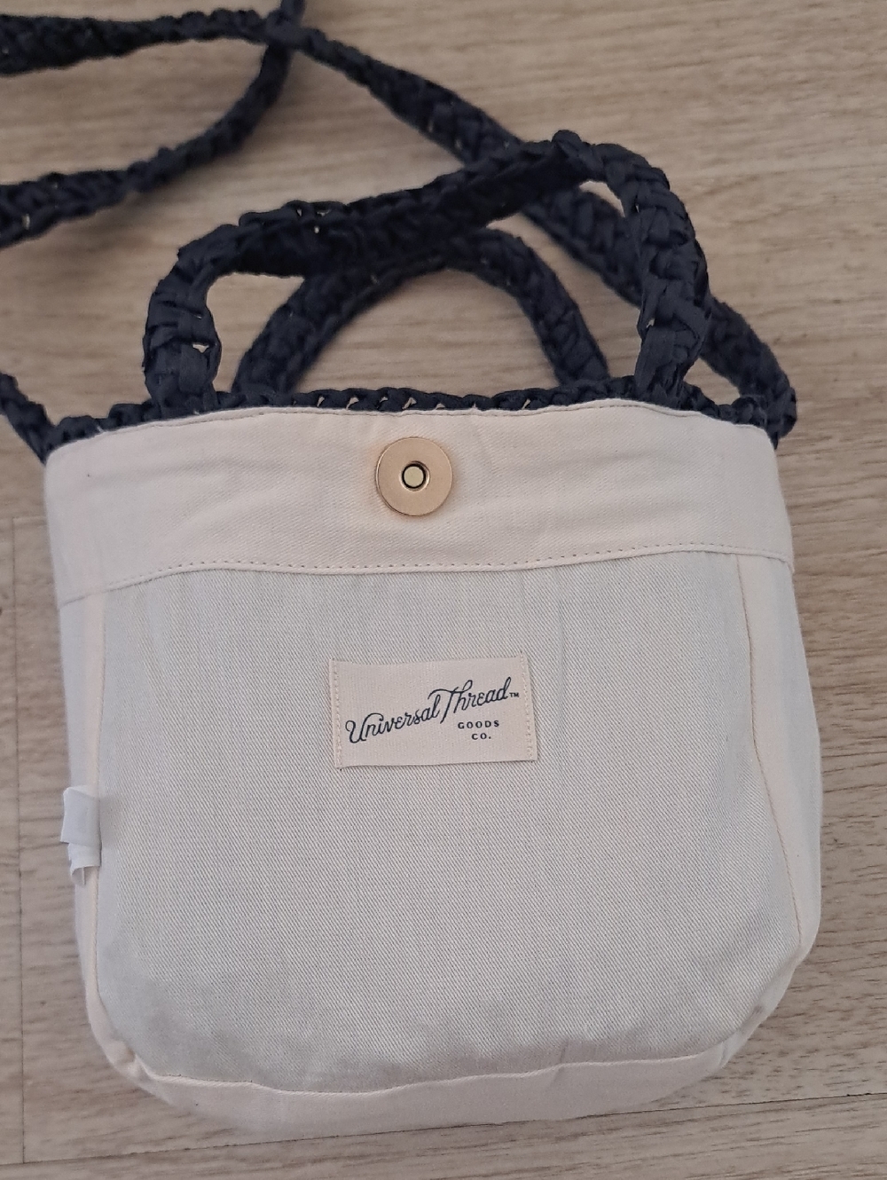 Universal Threads Goods Co. "CIAO " Navy Crochet Tote Handbag - Picture 3 of 7